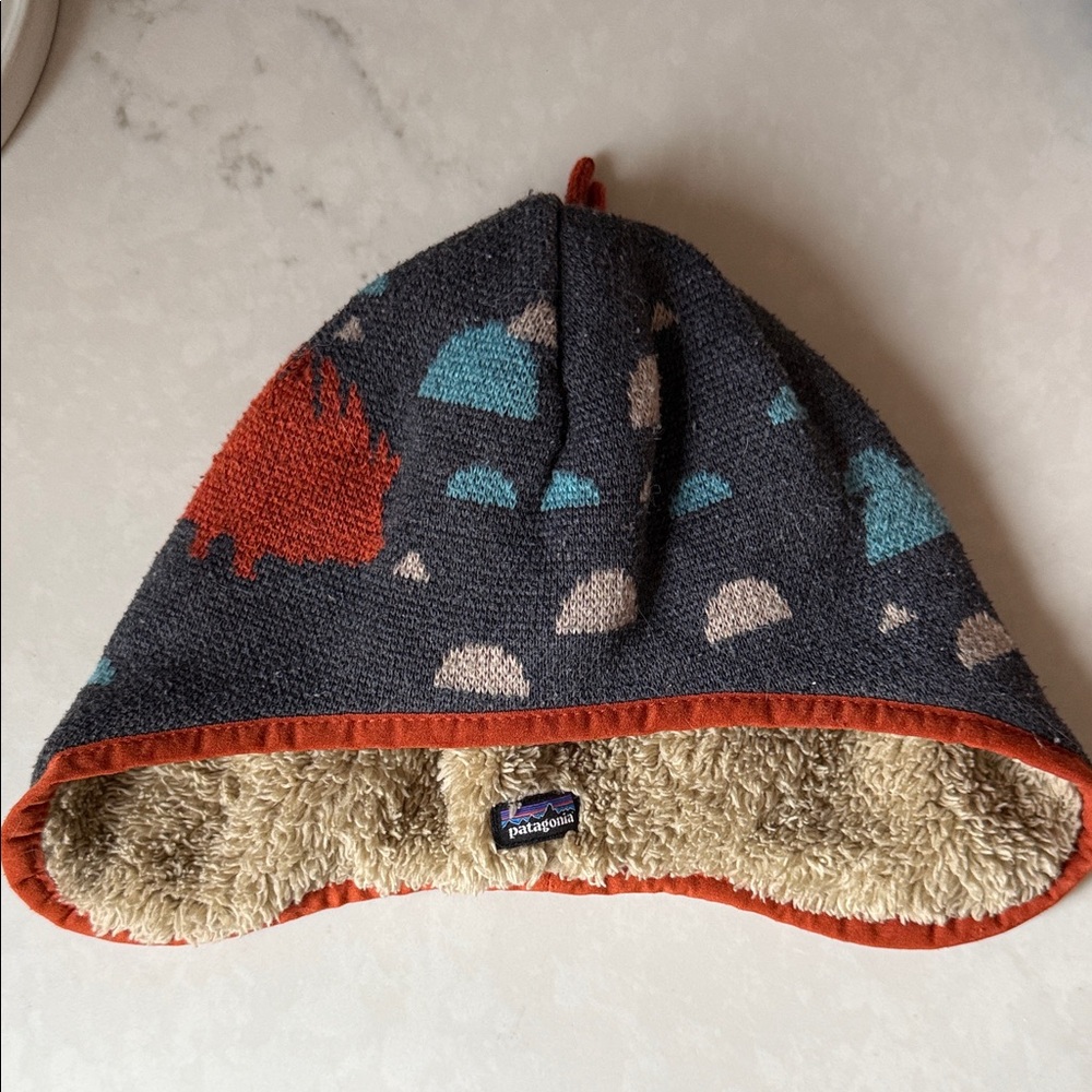Patagonia Kids Patterned Beanie in Navy, Teal & Rust